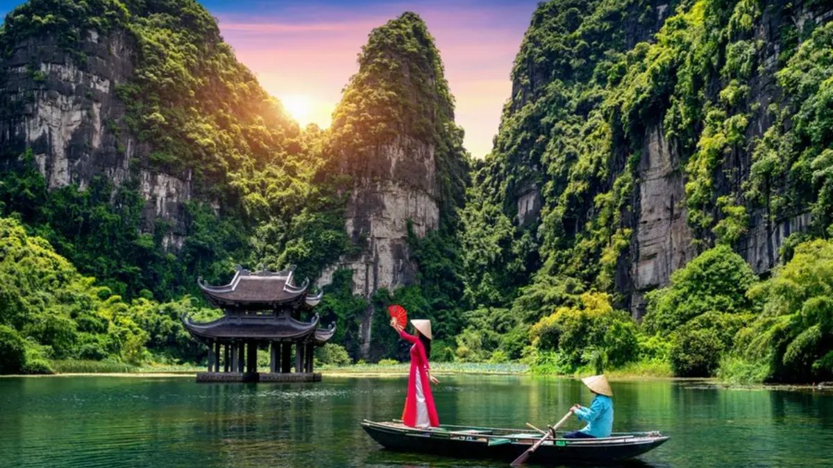 Ninh Bình 1 Ngày – Tràng An & Chùa Bái Đính