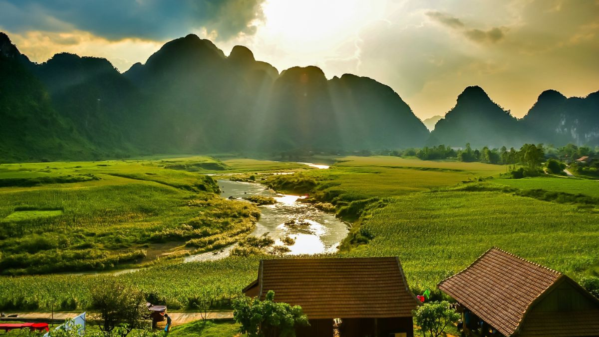 Quảng Bình 1 Ngày – Sông Chày Hang Tối & Suối Nước Moọc