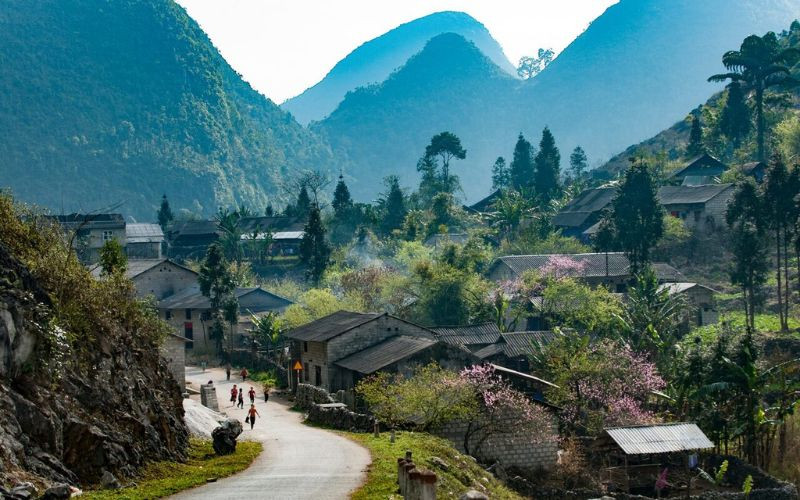 https://cdn.dulich24h.comDu lịch Yên Minh (Hà Giang): Thị trấn giữa rừng thông và thung lũng bình yên