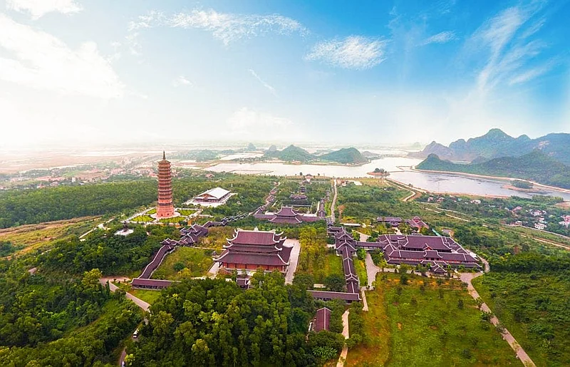 Hoa Lư – Tam Cốc – Hang Múa 1 Ngày