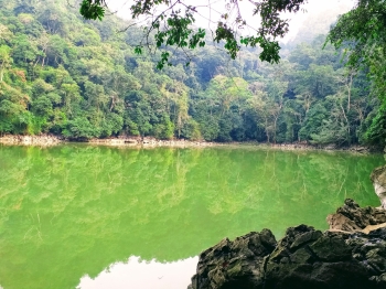 Du lịch Ao Tiên (Bắc Kạn): Vẻ đẹp huyền thoại giữa rừng Ba Bể
