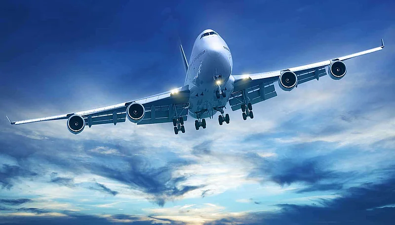 Vé máy bay quốc tế hành lý 40kg 2025: Giá vé, hãng bay và kinh nghiệm đặt