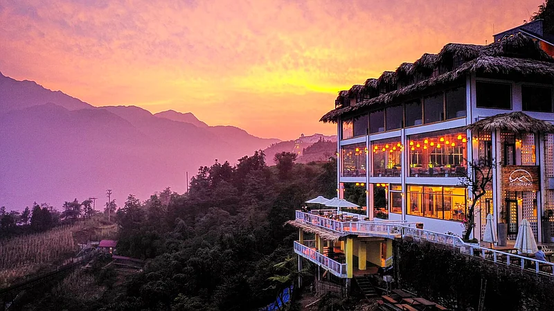 Sapa 2 Ngày 2 Đêm – Bản Cát Cát – Fansipan – Núi Hàm Rồng